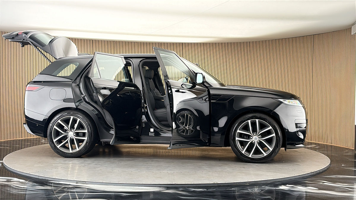 More views of Land Rover Range Rover Sport