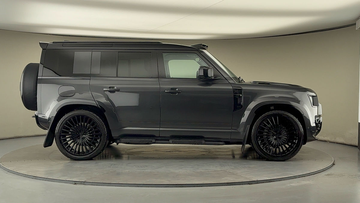 Land Rover Defender 110 Urban Image 16