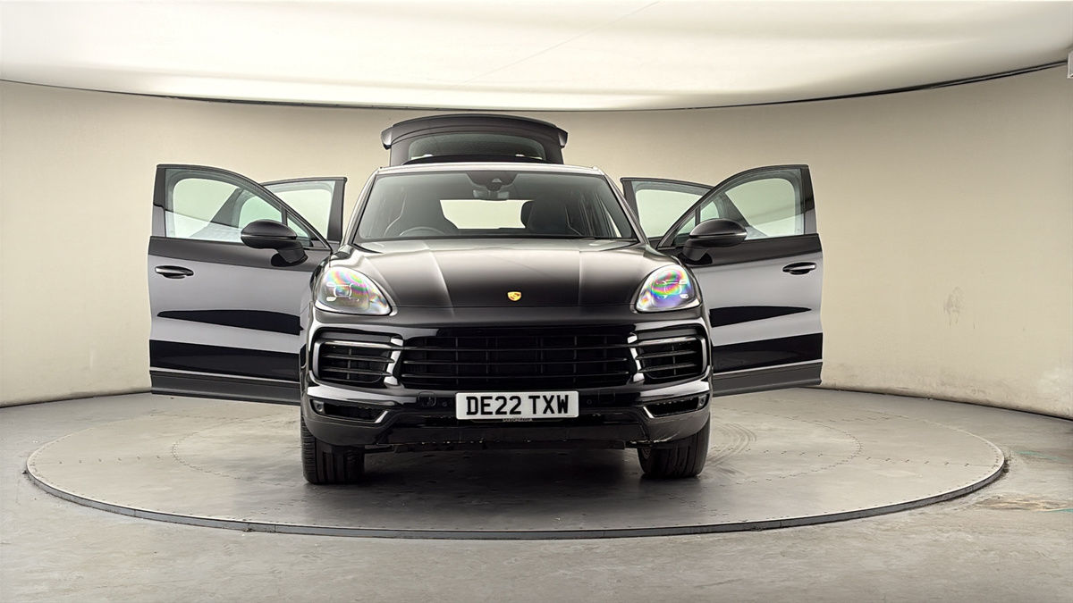 More views of Porsche Cayenne
