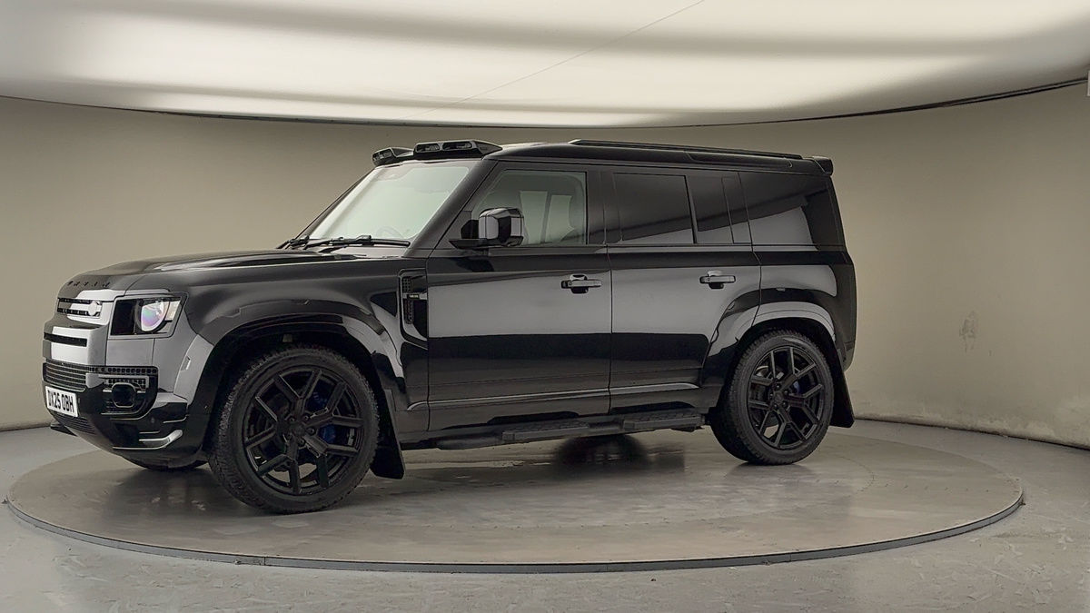 More views of Land Rover Defender 110