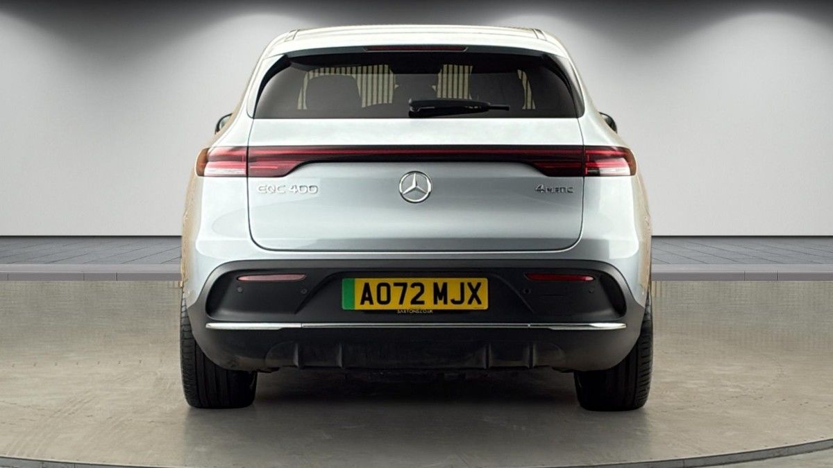 Mercedes-Benz EQC Image 4