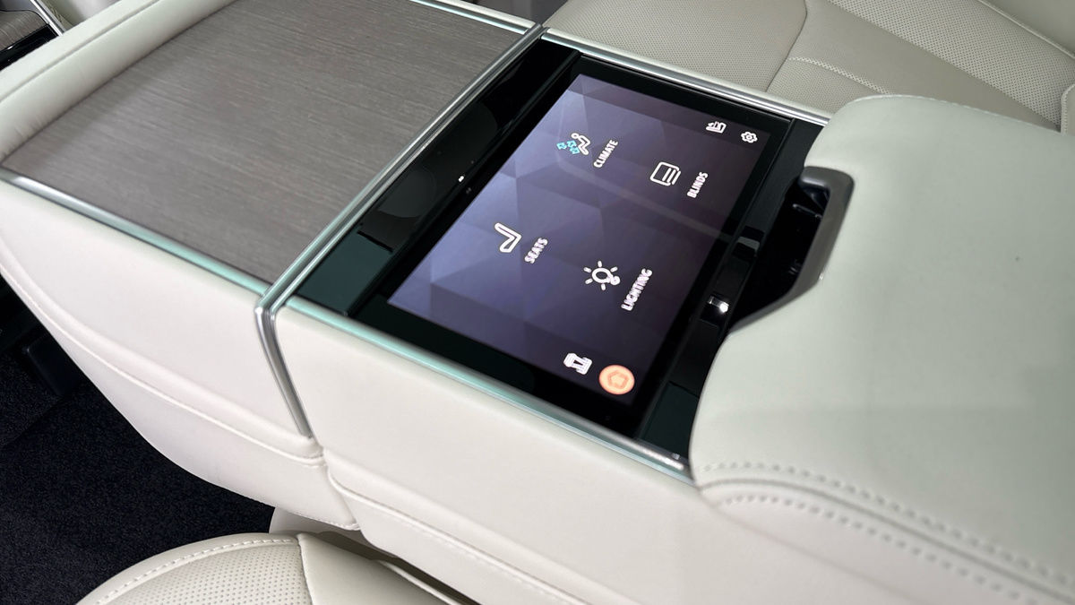 Land Rover Range Rover Image 25