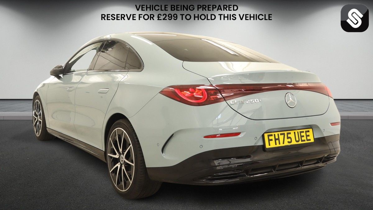 Mercedes-Benz CLA Image 3
