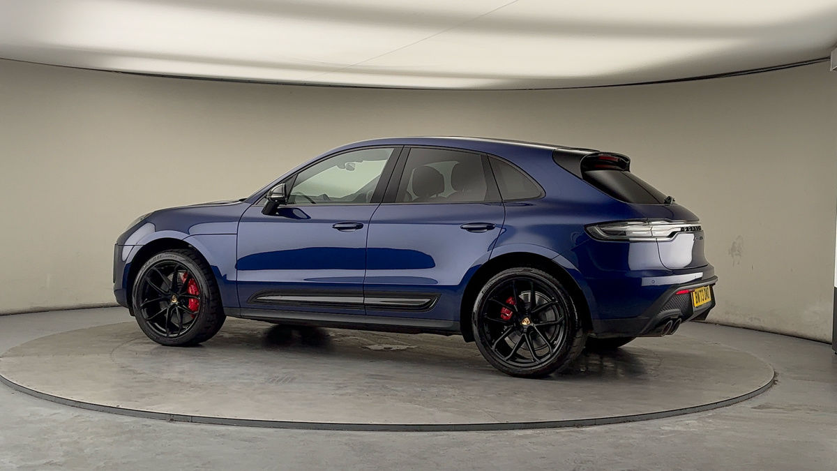 More views of Porsche Macan
