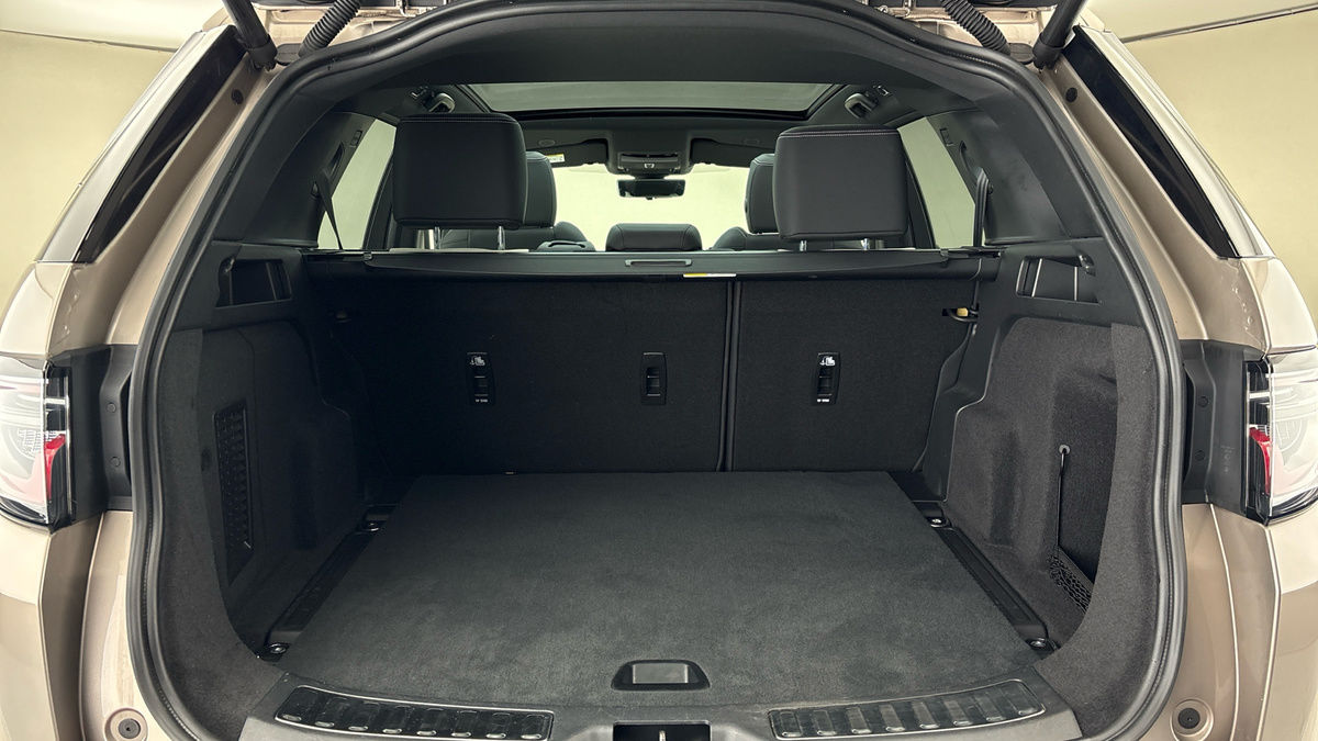 Land Rover Discovery Sport Image 11