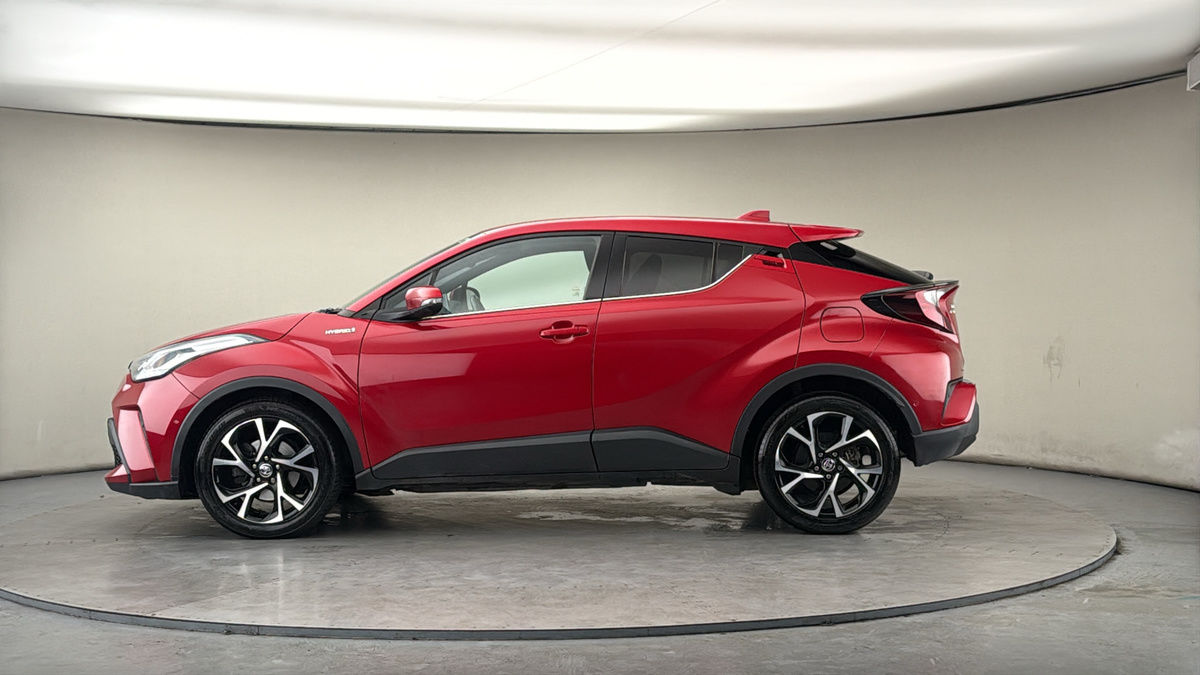 Toyota C-HR Image 15