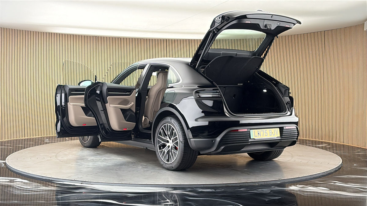 Porsche Macan Image 23