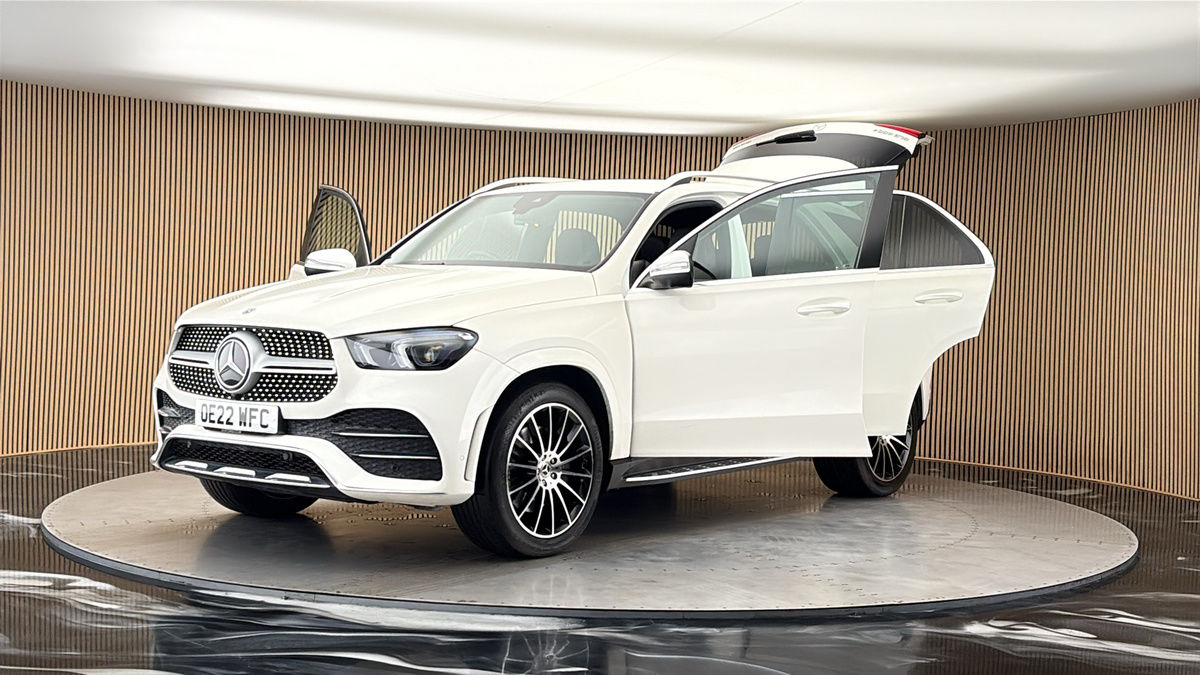 More views of Mercedes-Benz GLE