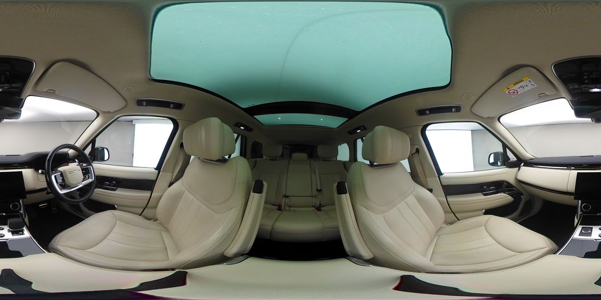More views of Land Rover Range Rover