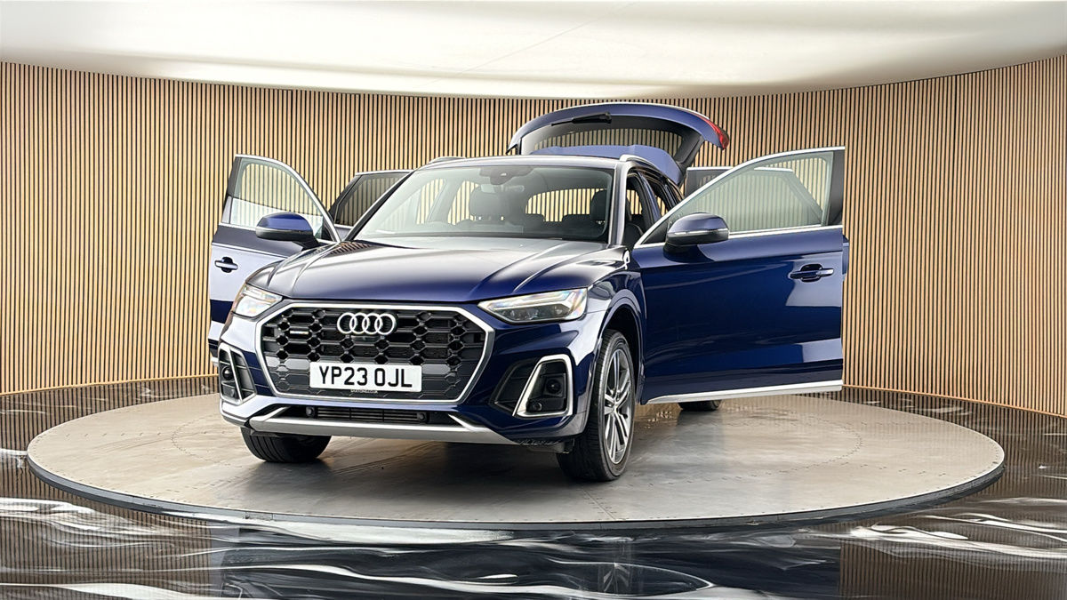 More views of Audi Q5
