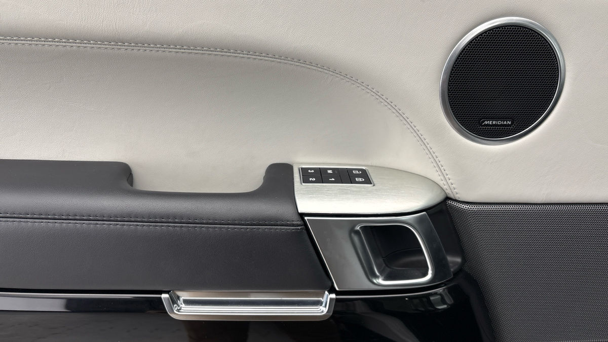 Land Rover Range Rover Sport Image 19