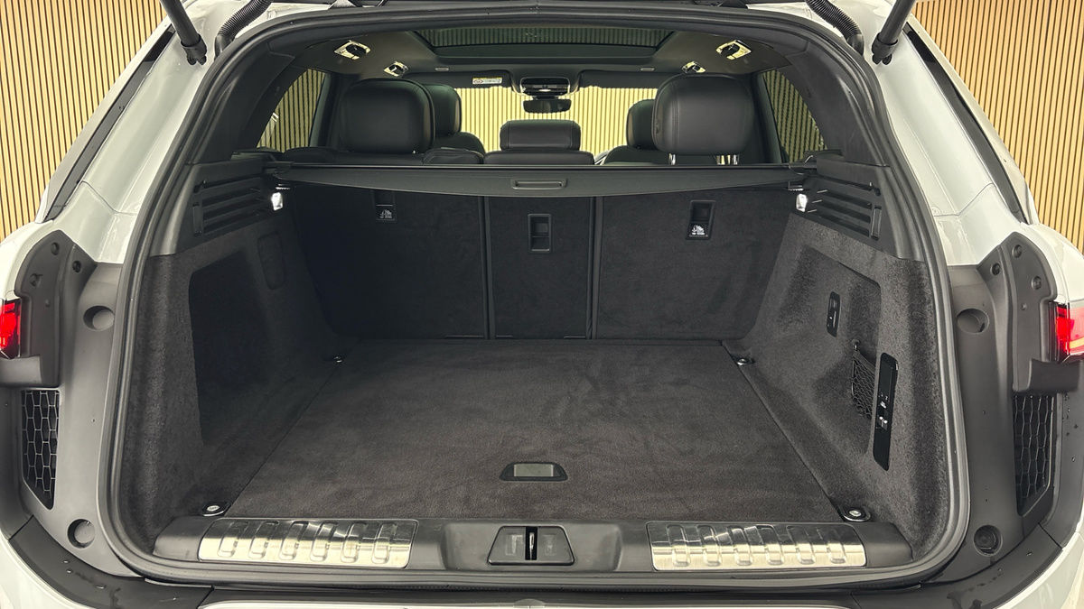 Land Rover Range Rover Sport Urban Image 11
