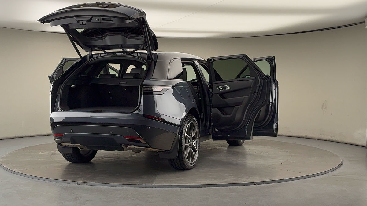 More views of Land Rover Range Rover Velar