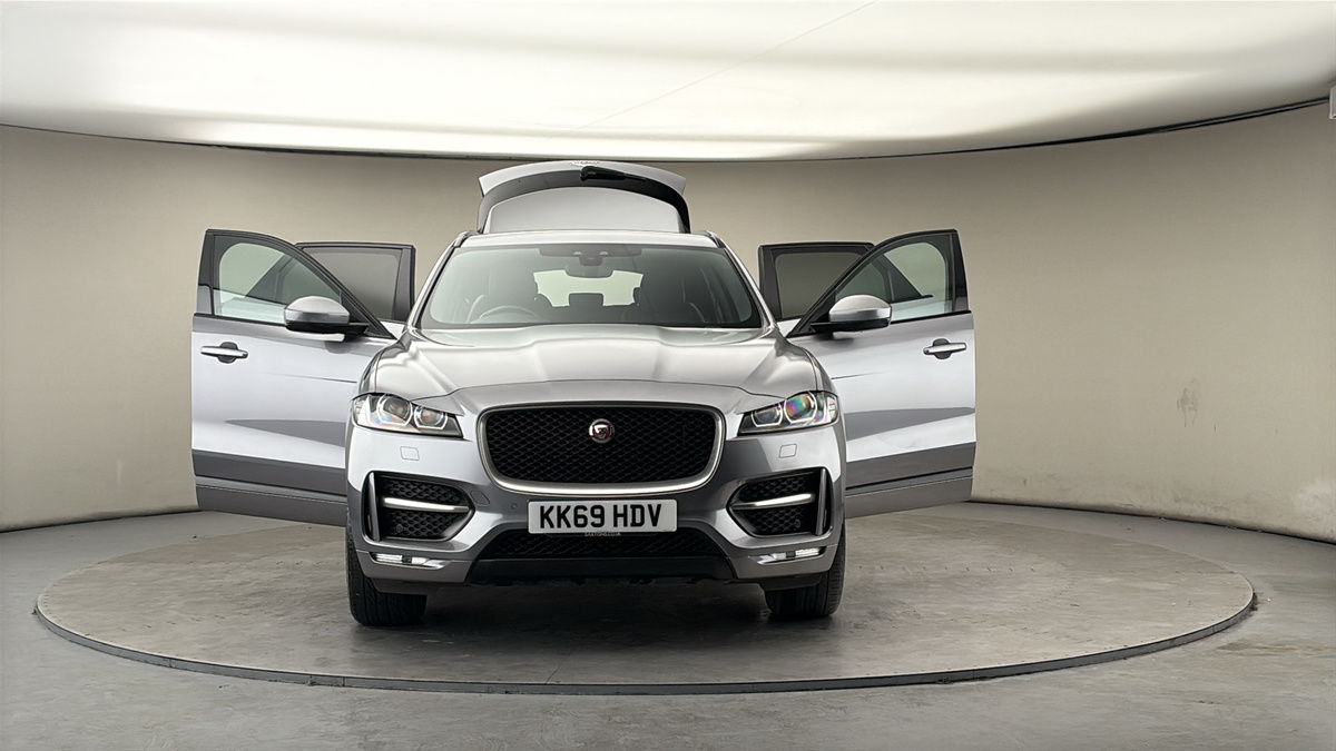 More views of Jaguar F-PACE