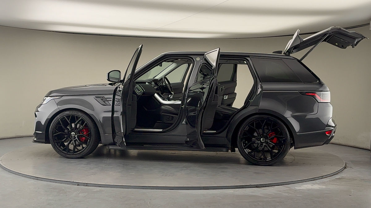 More views of Land Rover Range Rover Sport