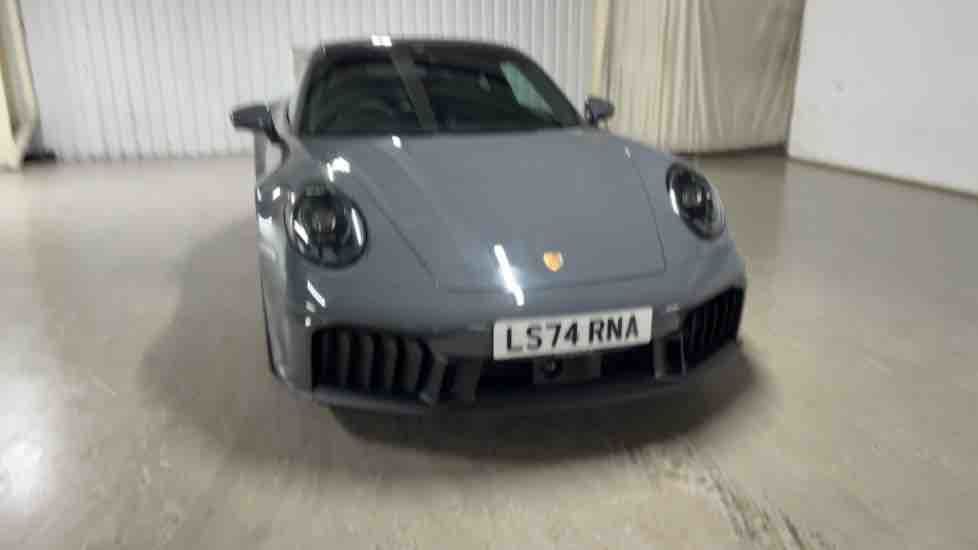 More views of Porsche 911