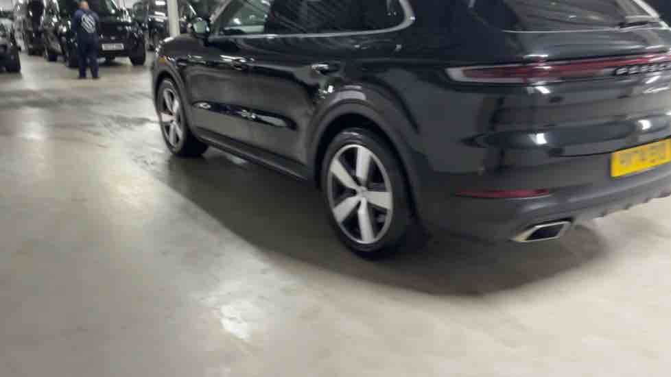 More views of Porsche Cayenne