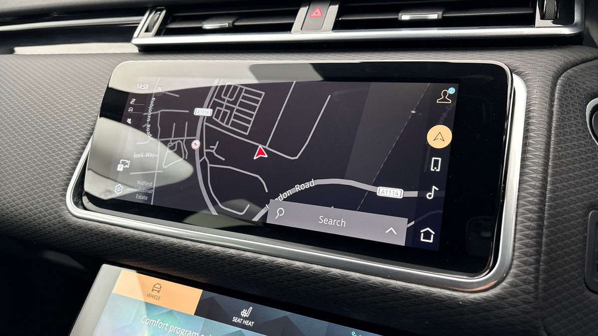 Land Rover Range Rover Velar Image 17