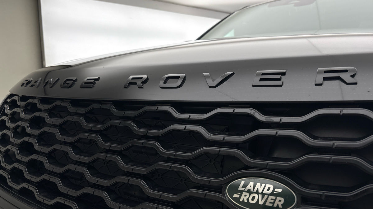 Land Rover Range Rover Velar Image 24