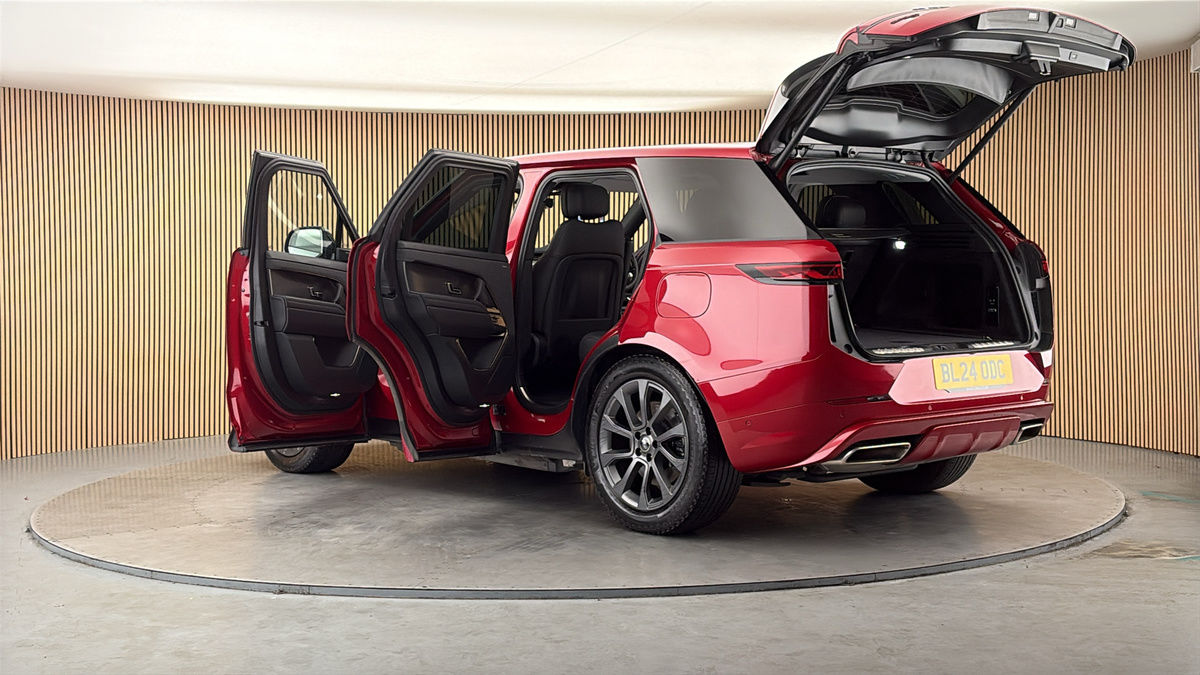 More views of Land Rover Range Rover Sport