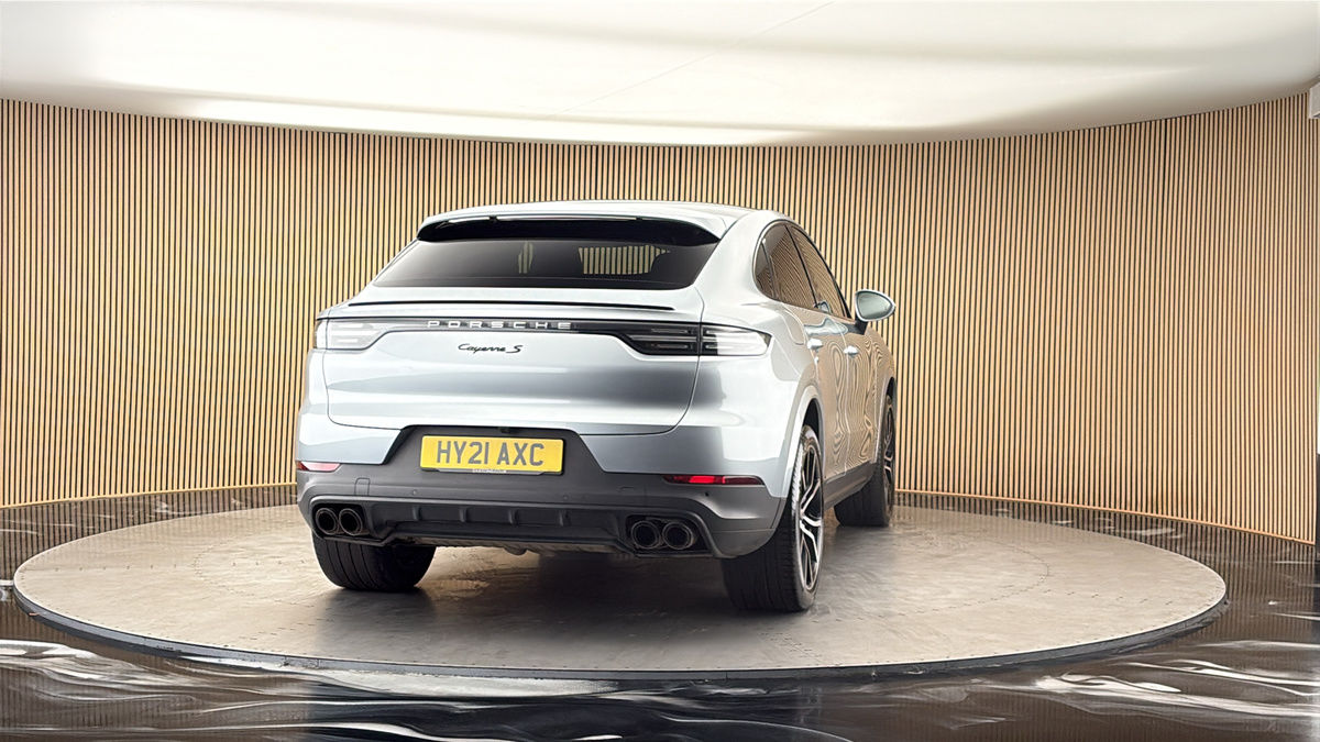 More views of Porsche Cayenne
