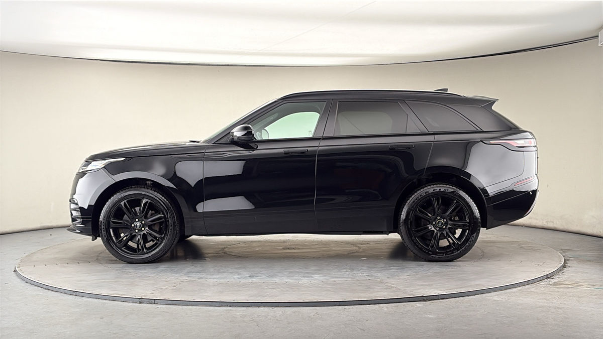 Land Rover Range Rover Velar Image 15