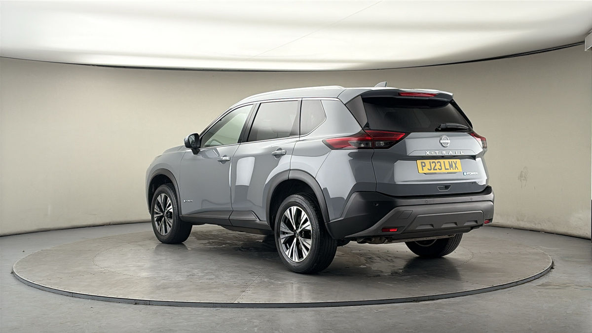 Nissan X-Trail Image 2