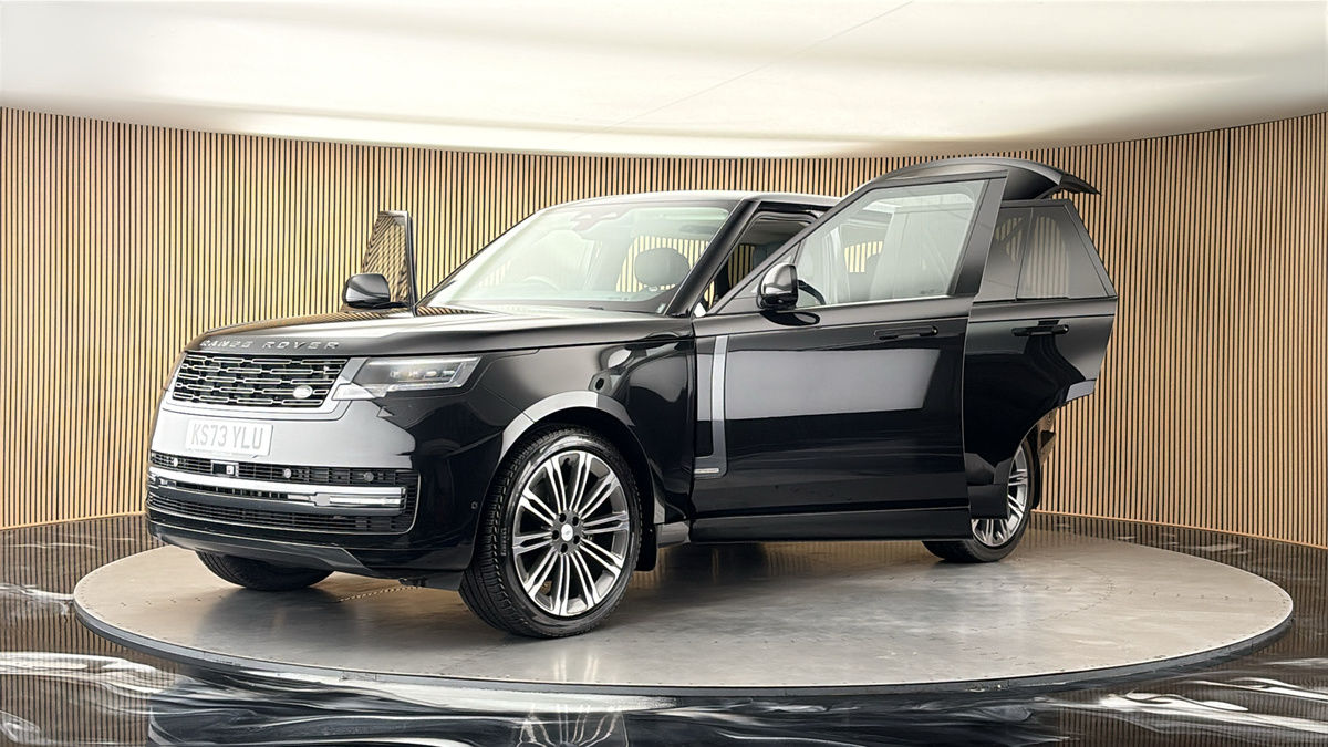 More views of Land Rover Range Rover