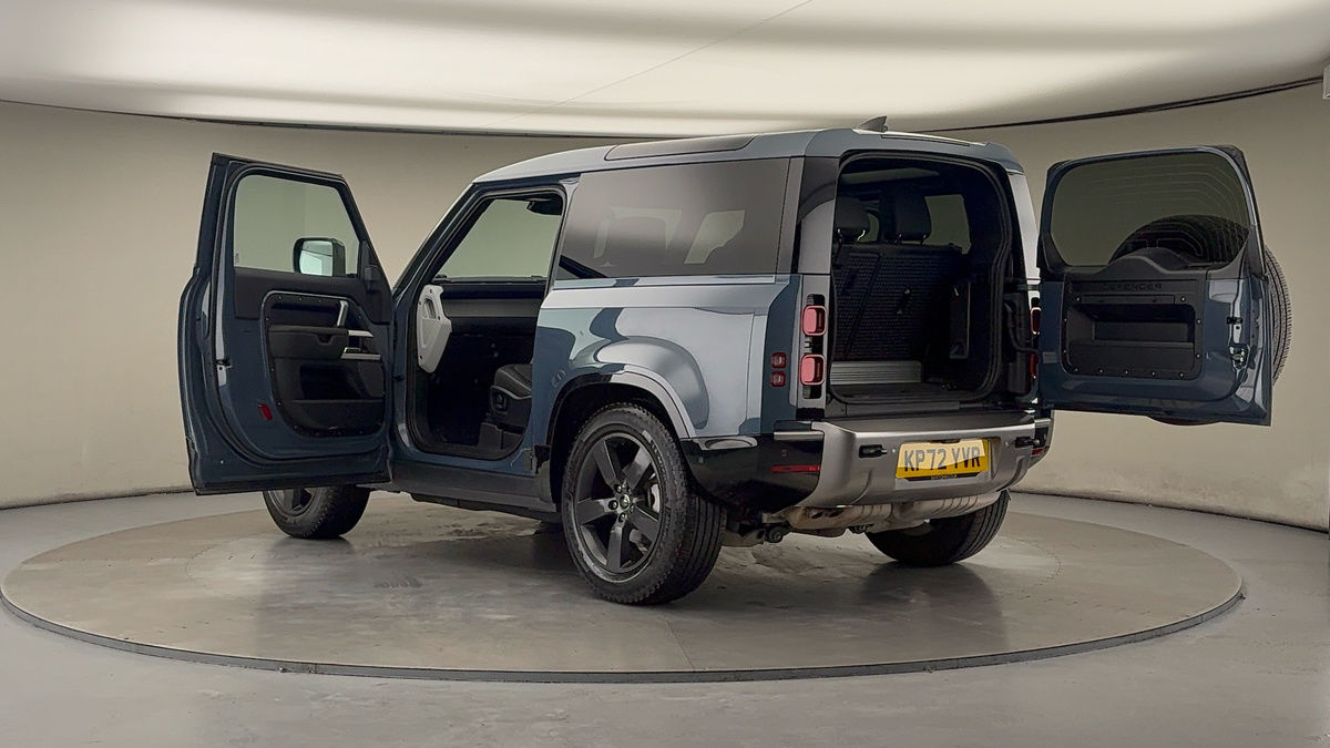 More views of Land Rover Defender 90