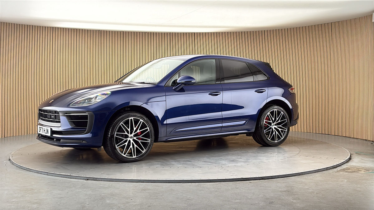 More views of Porsche Macan