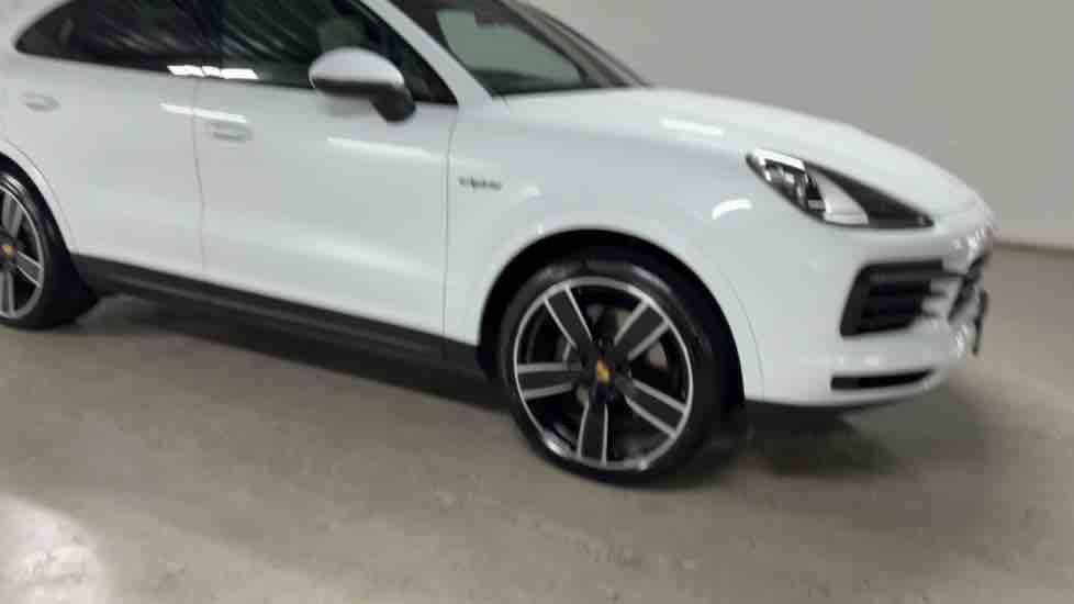 More views of Porsche Cayenne