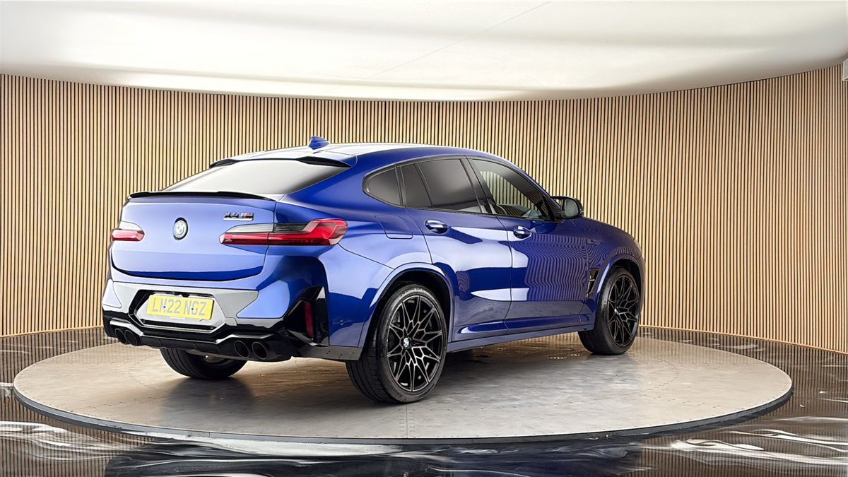More views of BMW X4 M