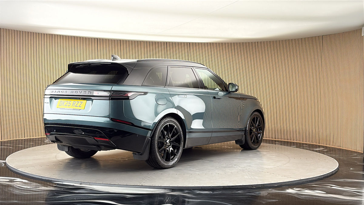 More views of Land Rover Range Rover Velar