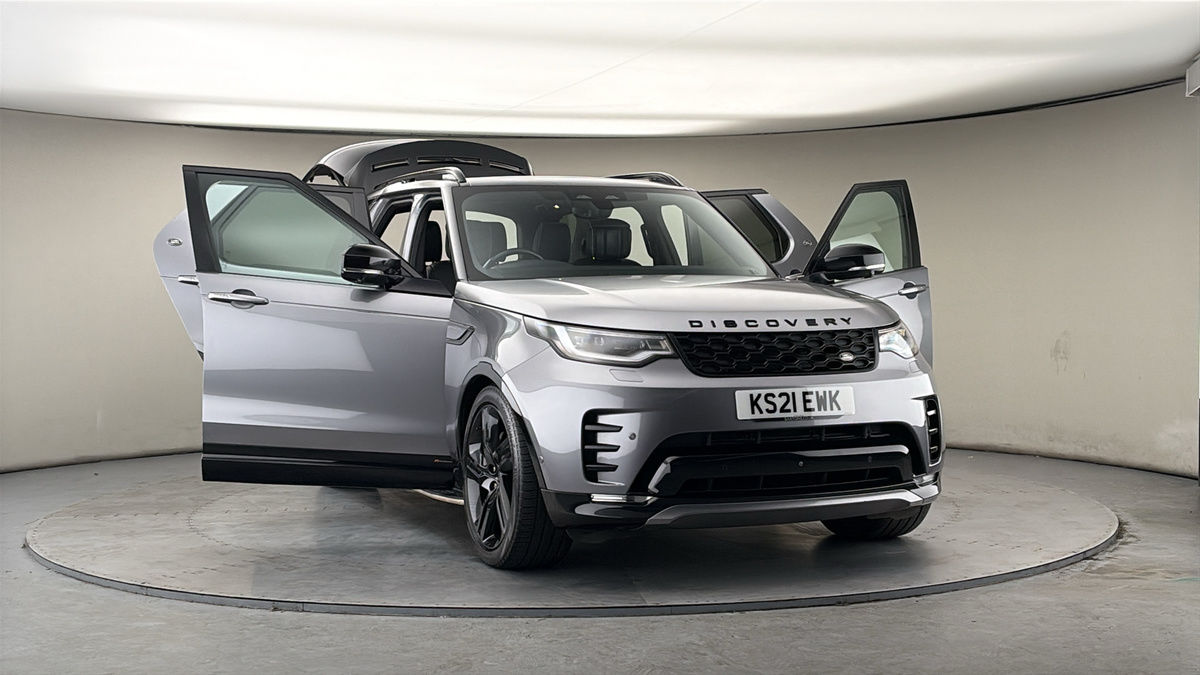 More views of Land Rover Discovery