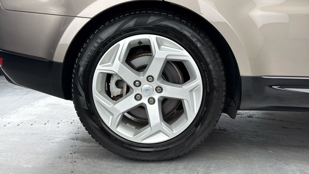 Land Rover Range Rover Sport Image 10