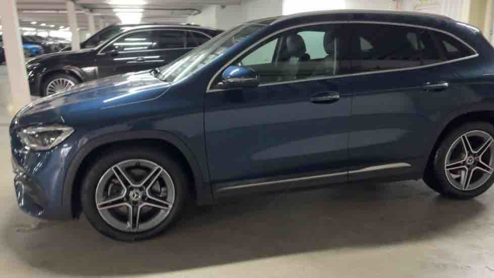 More views of Mercedes-Benz GLA