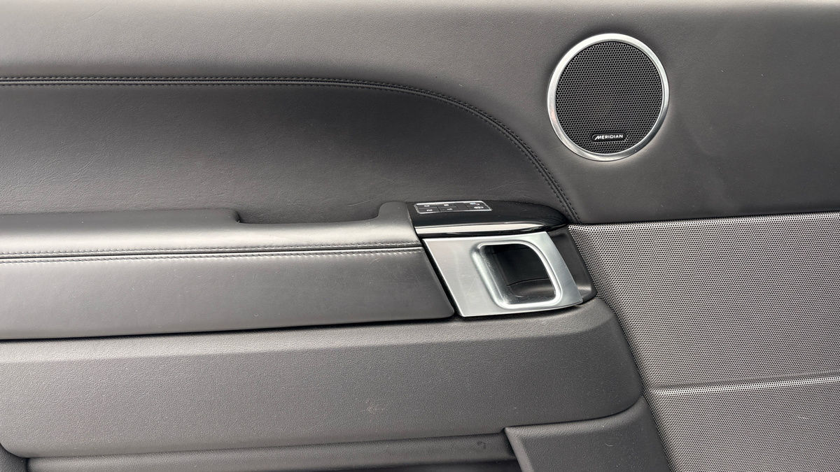 Land Rover Range Rover Sport Image 19