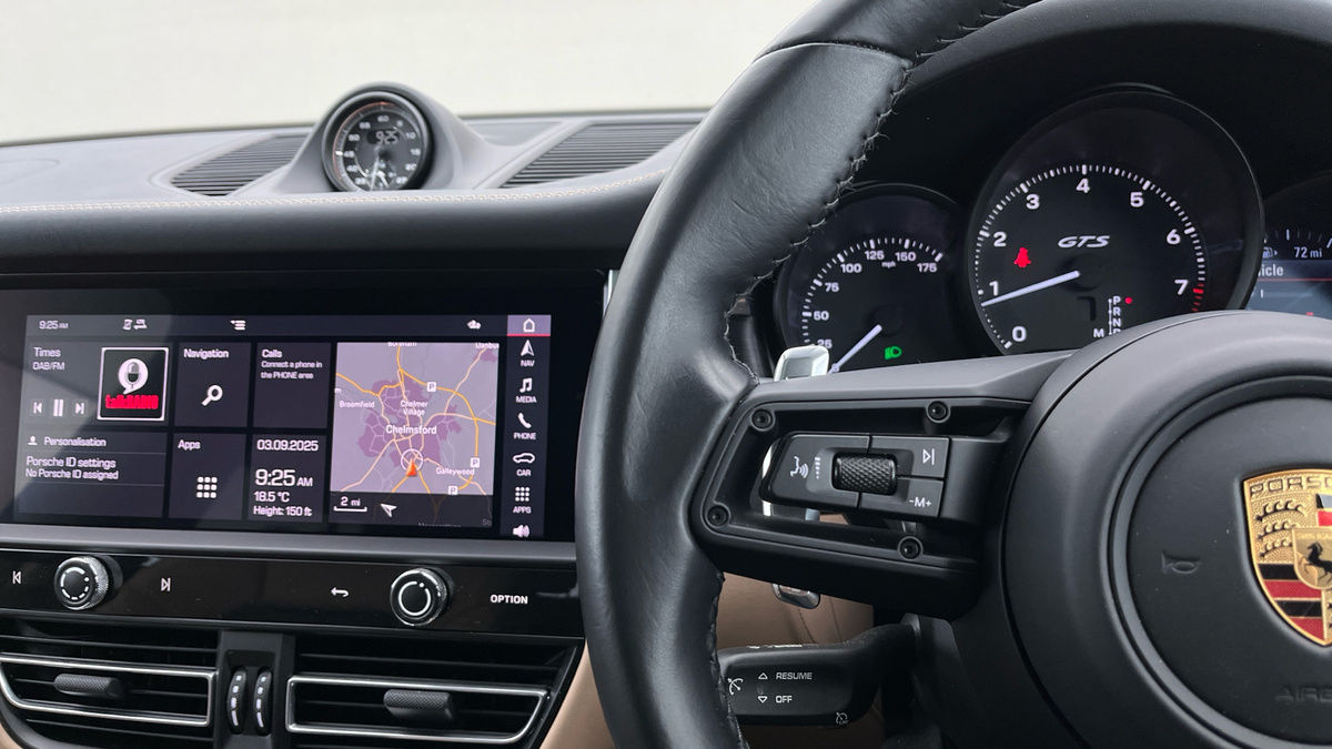 Porsche Macan Image 13