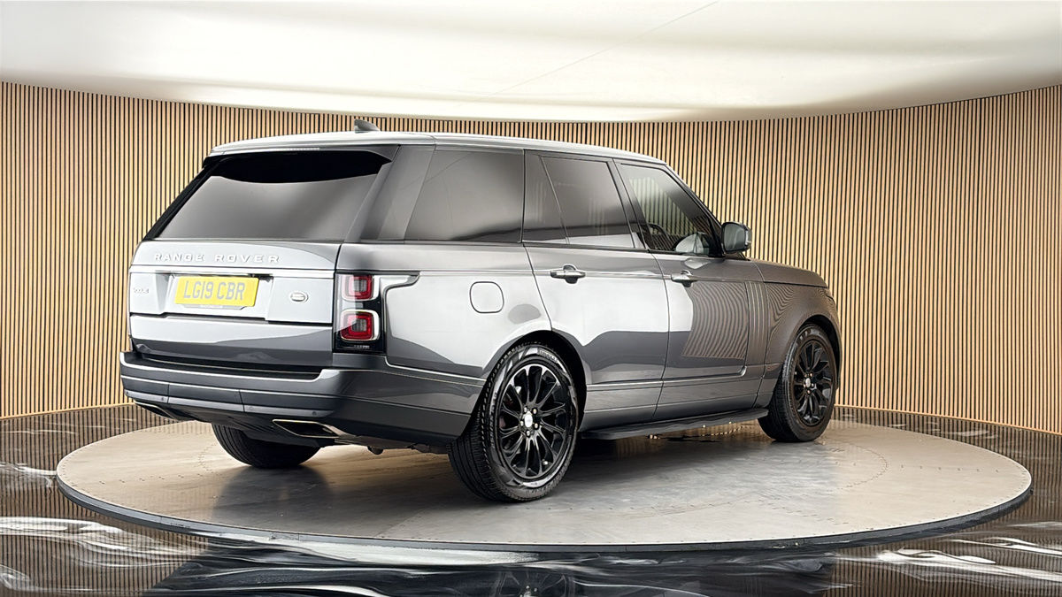 More views of Land Rover Range Rover