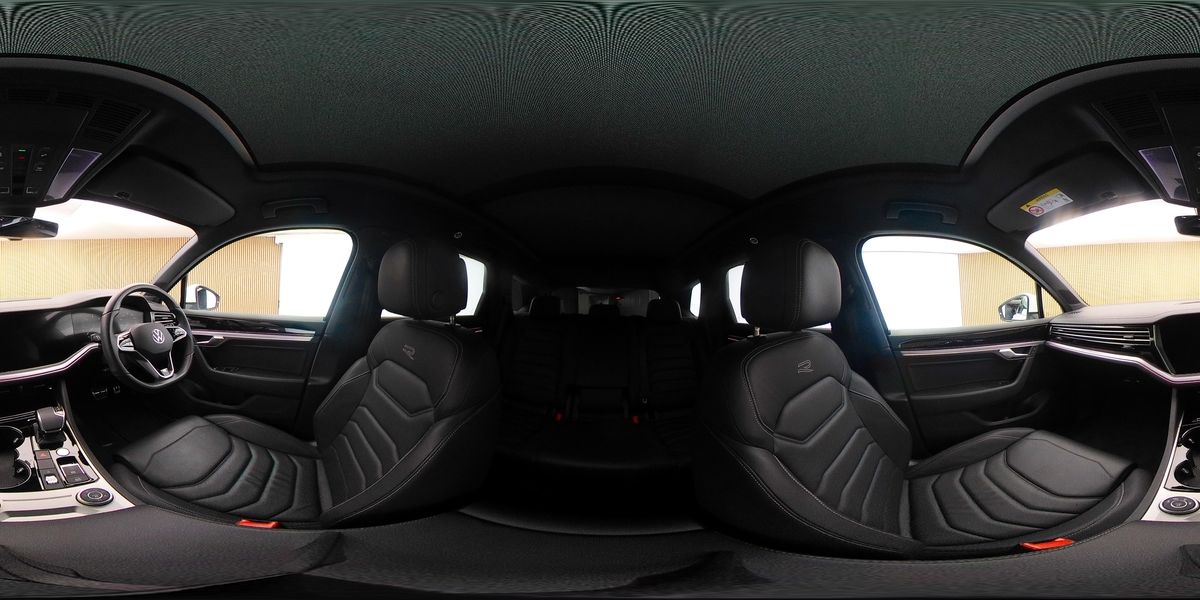 More views of Volkswagen Touareg