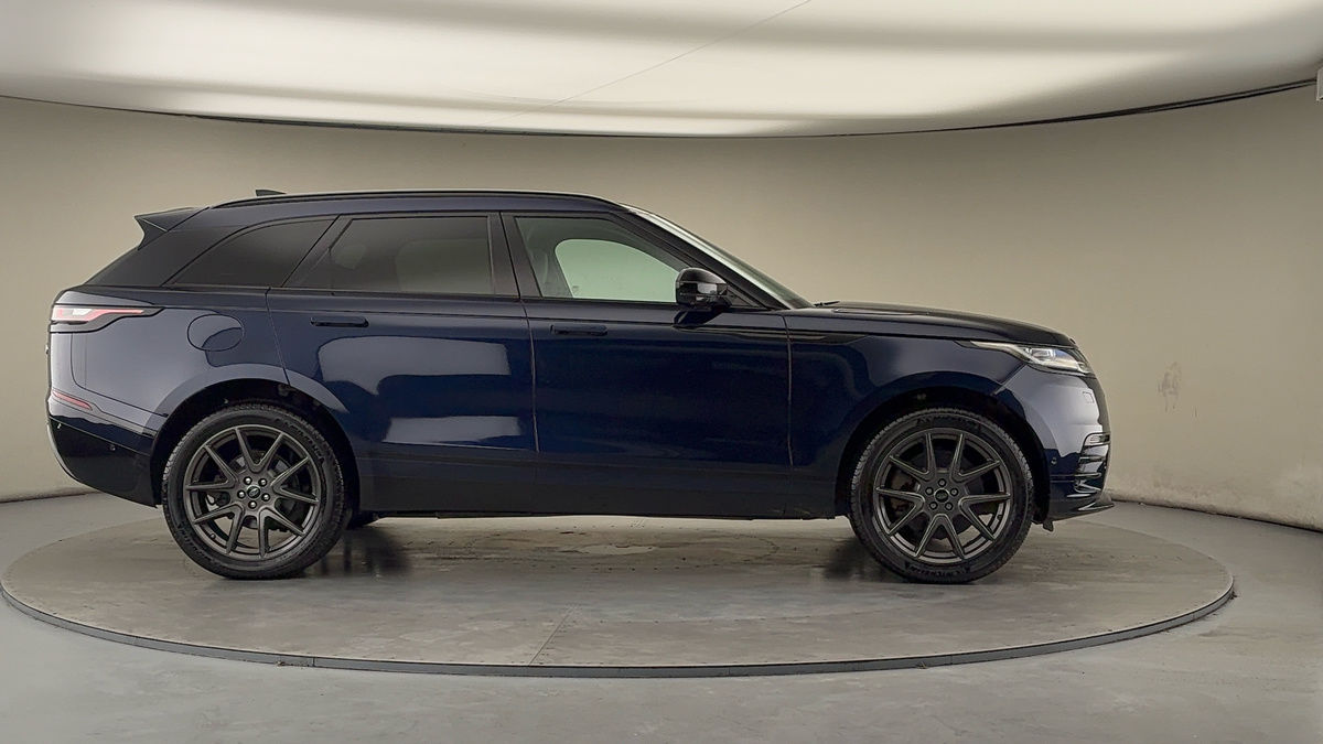 Land Rover Range Rover Velar Image 16