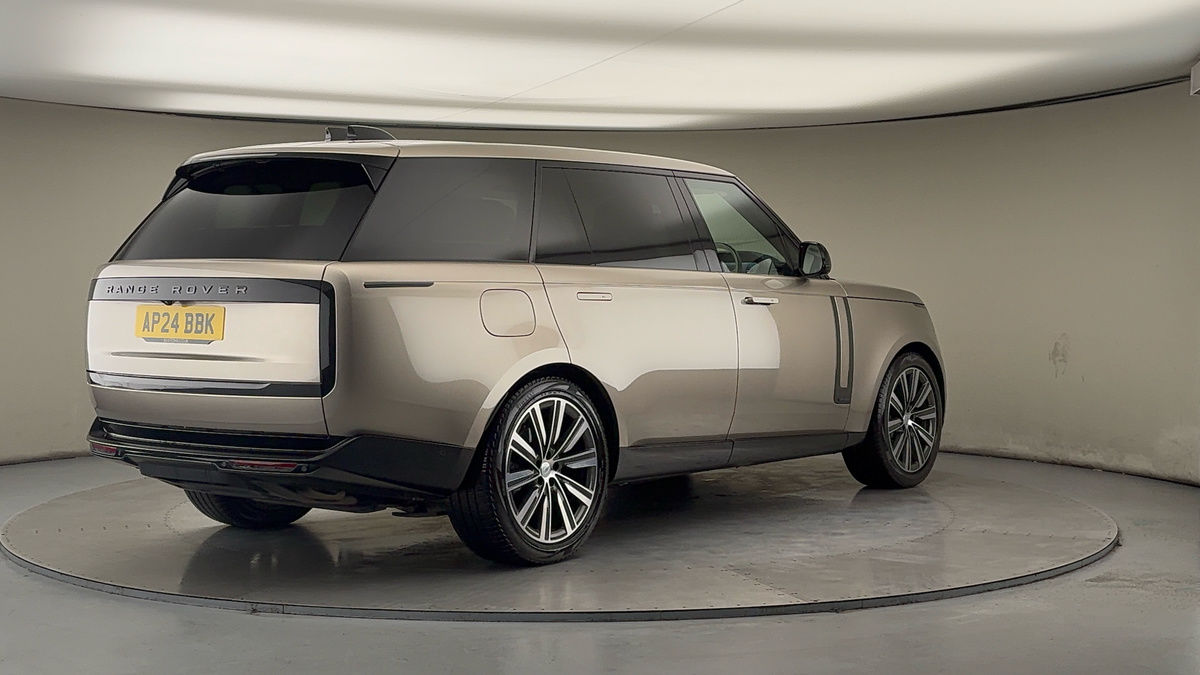 More views of Land Rover Range Rover