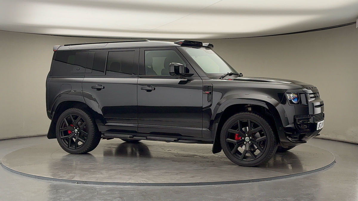 More views of Land Rover Defender 110