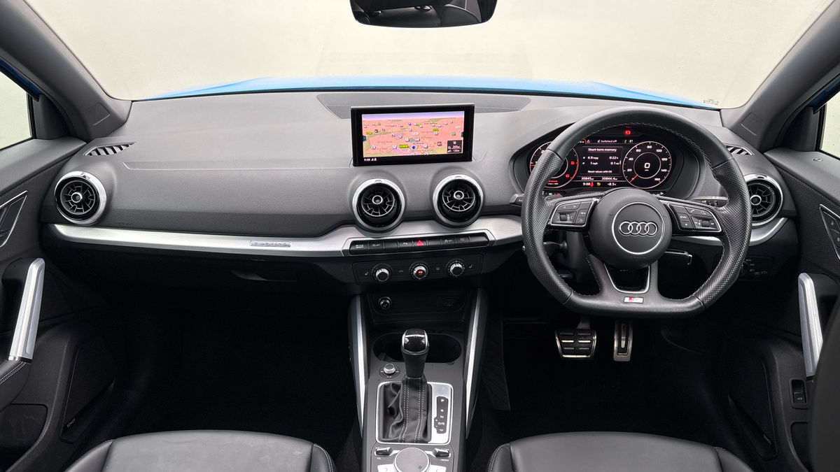 Audi Q2 Image 12