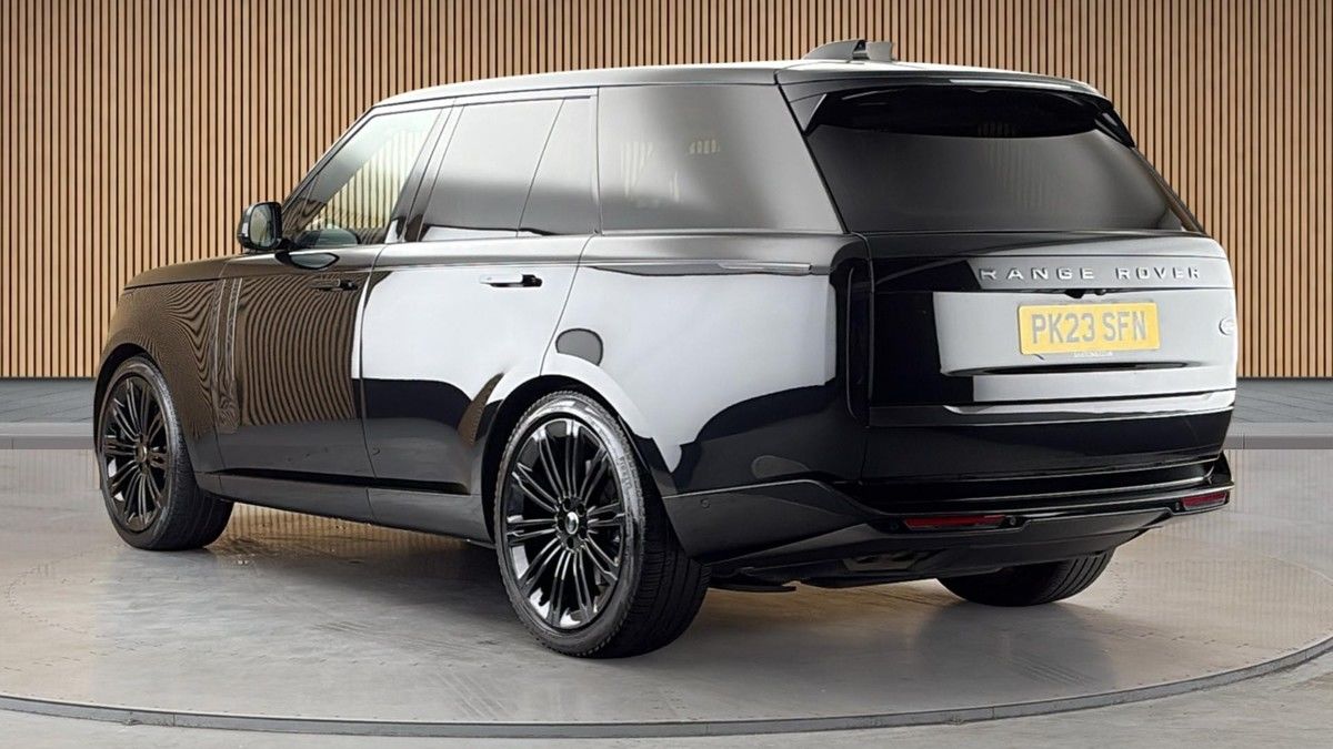 Land Rover Range Rover Image 2