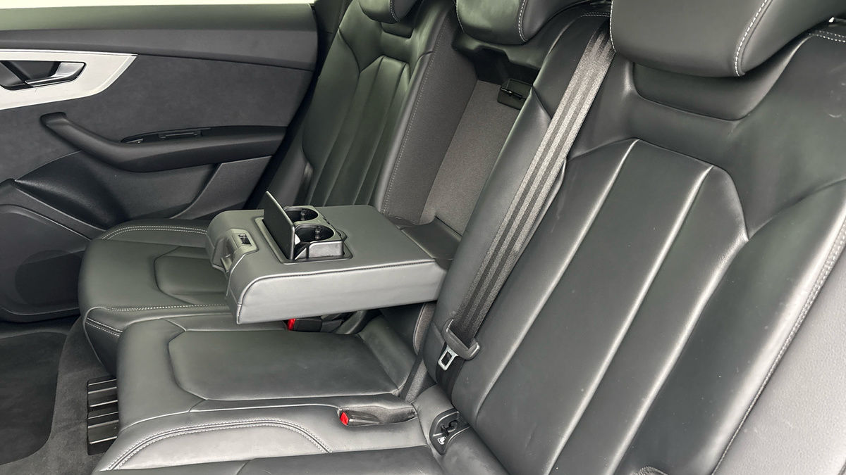 Audi Q8 Image 9