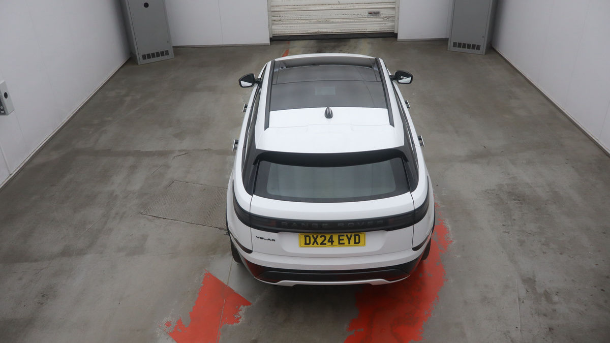Land Rover Range Rover Velar Image 8