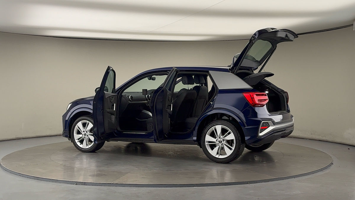 More views of Audi Q2