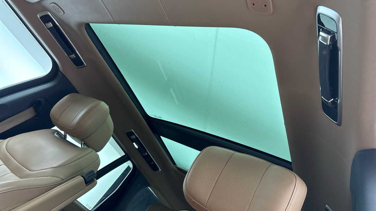 Land Rover Range Rover Image 6
