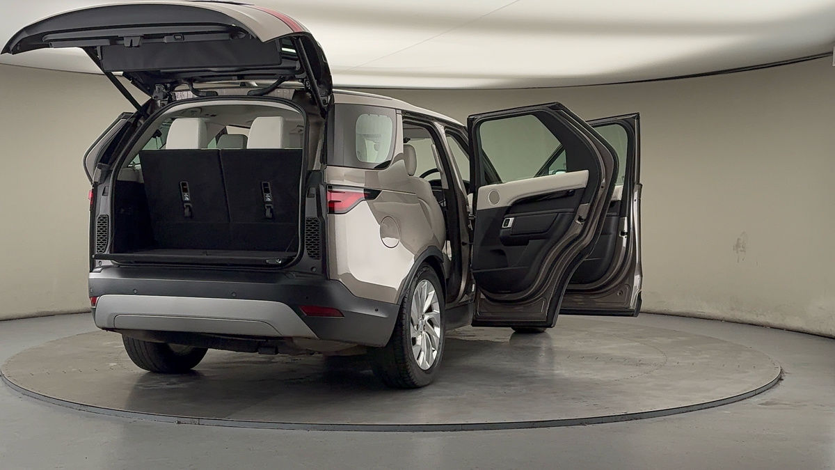 More views of Land Rover Discovery